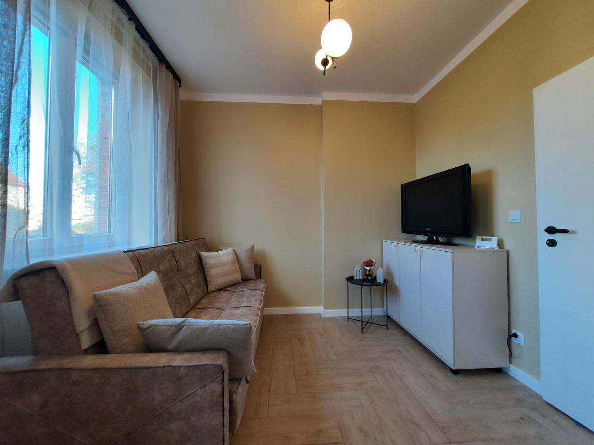 Kawalerka Hallera Wroclaw Bagian luar foto